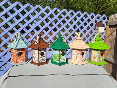 Hand-finished Decorative Gazebo Birdhouse - image1